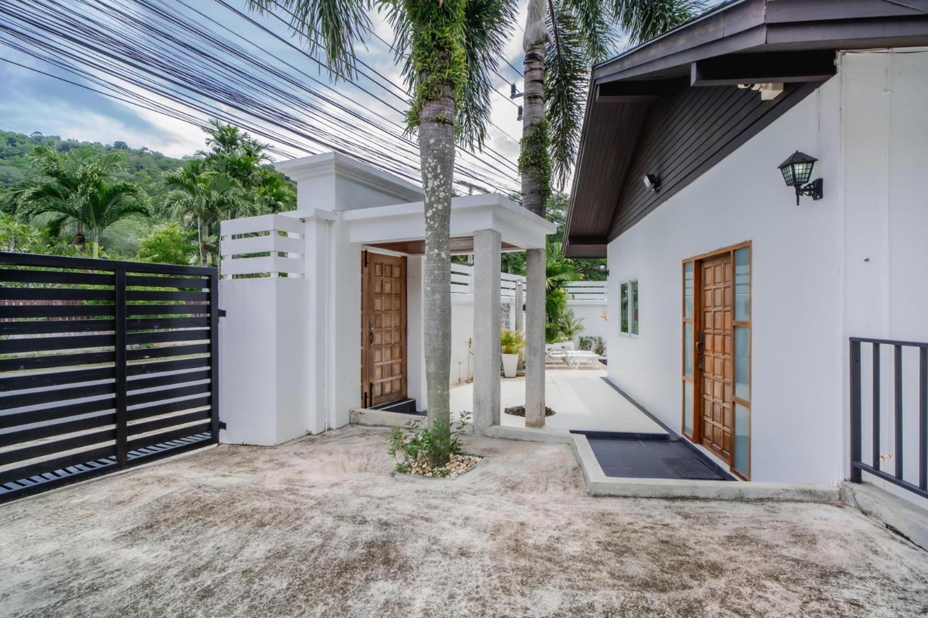 Jasmine Pool Villa In Nai Harn Rawai Bagian luar foto